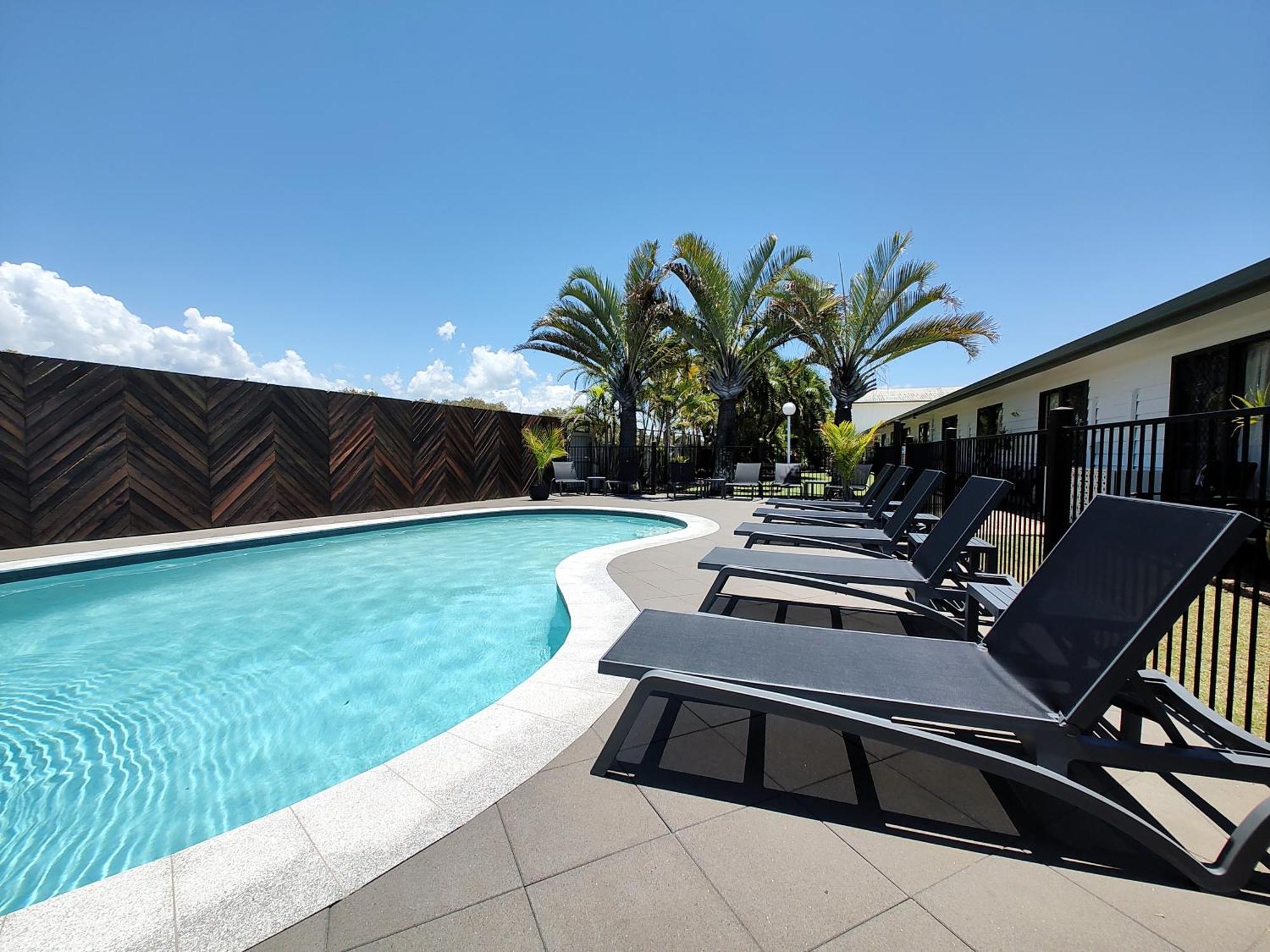 Pacific Palms Motor Inn Marcoola Kültér fotó